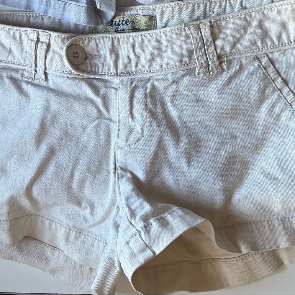 Tyte Women's khaki Shorts
